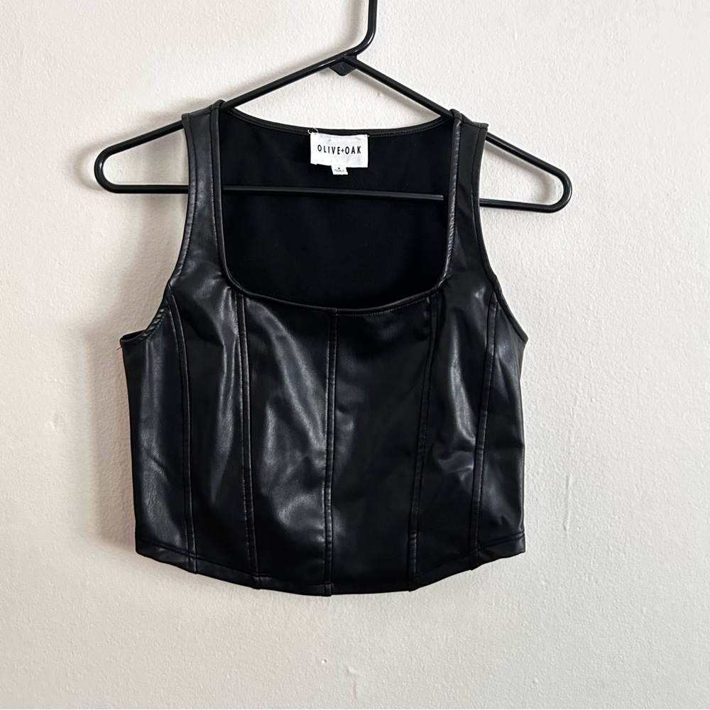 T.J Maxx 2 piece leather set! Never worn before, tags still attached, brand new!